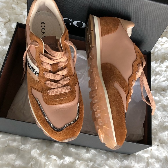 🆕Coach Patchwork Sneaker. NWT08073